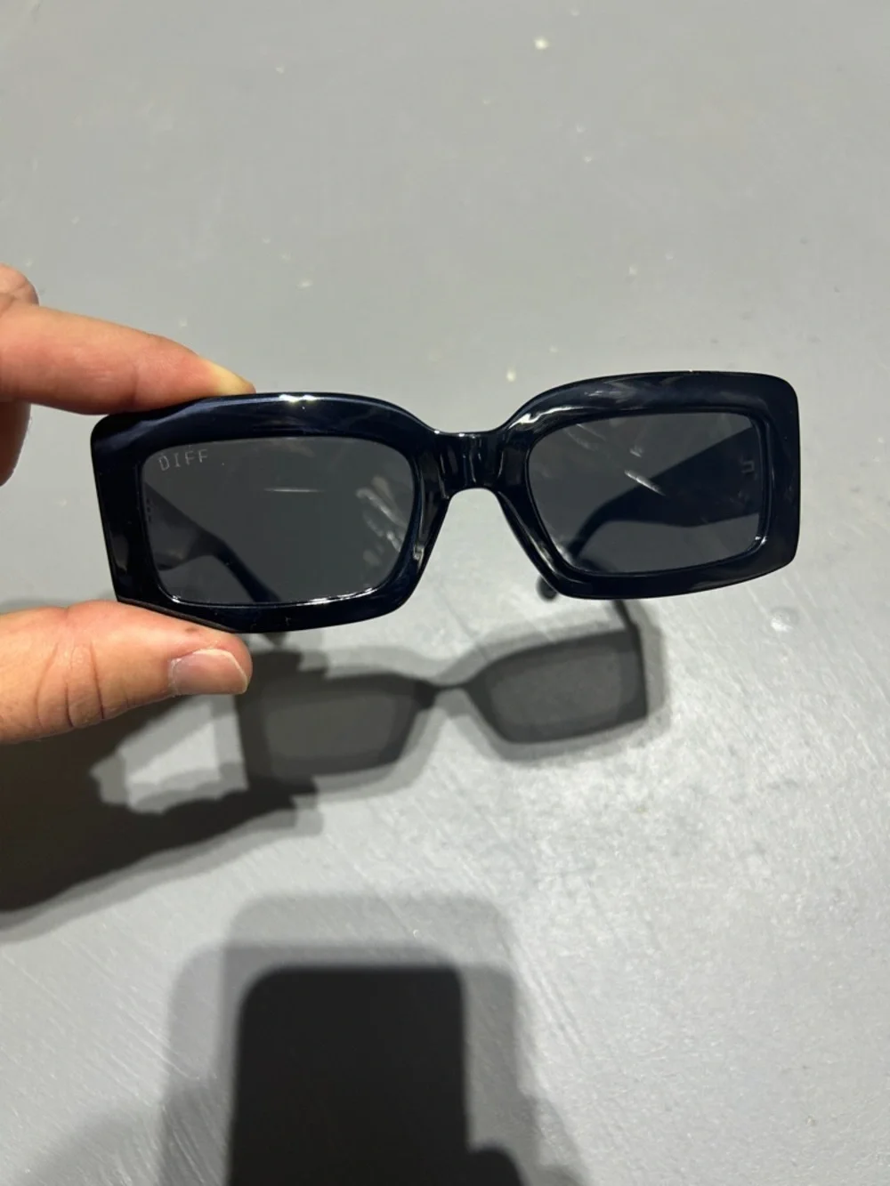 (NEW) Sephora x DIFF Indy Black Chunky Polarized Sunglasses with Hard Case